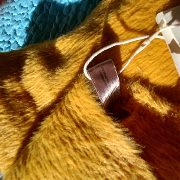 FAUX FUR SOFT SCARF - Picture 4 of 4